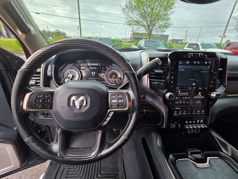 Used 2022 RAM 2500 Limited AWD/4WD image 16