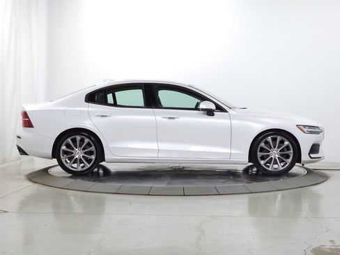 Used 2019 Volvo S60 T5 Momentum FWD image 10