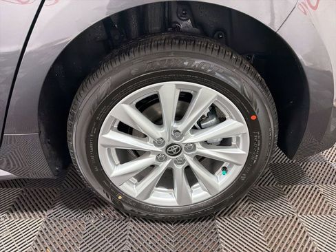 Used 2026 Toyota Corolla SE image 31