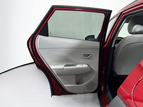 Used 2025 Hyundai Kona SEL FWD image 25