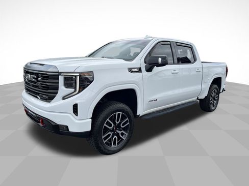 Certified 2022 GMC Sierra 1500 AT4 w/ AT4 Premium Package AWD/4WD image 1