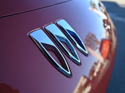 Used 2024 Buick Envista Preferred image 53