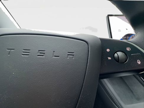 Used 2025 Tesla Model 3 Long Range AWD/4WD image 39