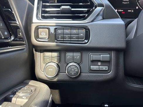 New 2026 GMC Yukon Denali w/ Advanced Technology Package AWD/4WD image 18