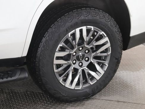 Used 2025 Chevrolet Tahoe Z71 image 14