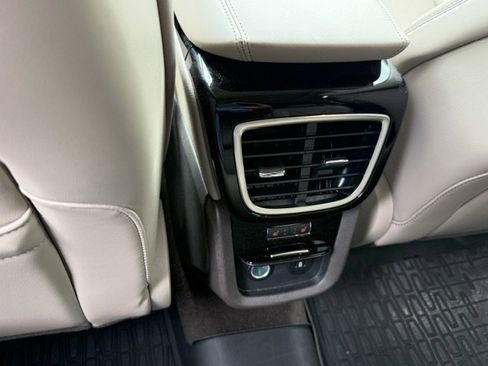 Used 2023 Lincoln Nautilus Reserve w/ Luxury Package image 17