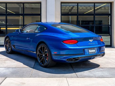 Used 2024 Bentley Continental GT V8 image 2