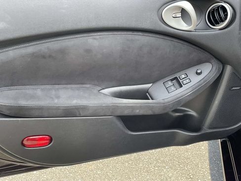 Used 2010 Nissan 370Z Touring w/ Sport Pkg RWD image 16