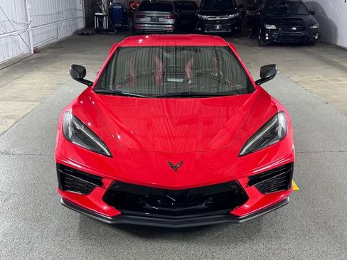 Used 2022 Chevrolet Corvette Stingray Preferred Cpe w/ Z51 Performance Package RWD image 2
