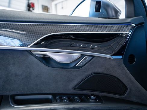 Used 2020 Audi S8 L image 30