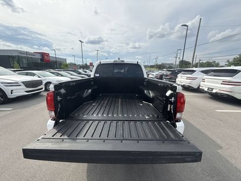 Used 2023 Toyota Tacoma SR AWD/4WD image 22