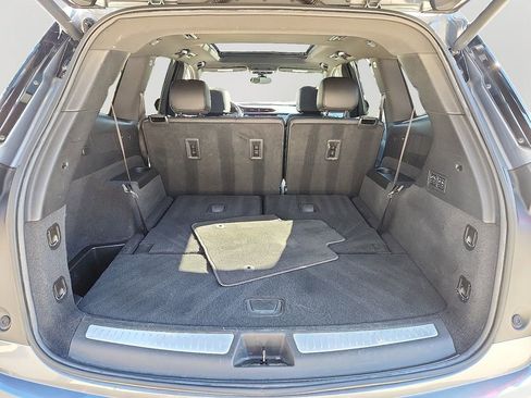 Used 2022 Cadillac XT6 Premium Luxury image 28