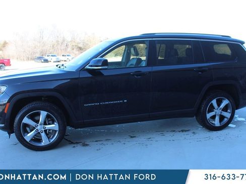 Used 2021 Jeep Grand Cherokee L Limited image 2