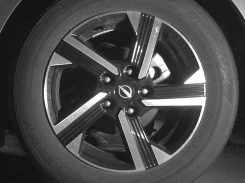 Used 2025 Nissan Sentra SV FWD image 14