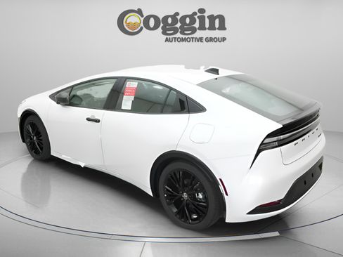 New 2026 Toyota Prius Plug-In Hybrid image 11