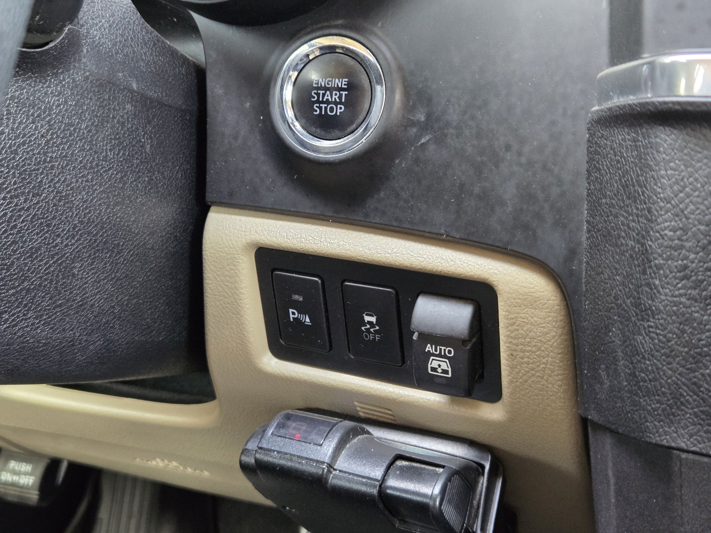Used 2020 Toyota Sequoia Limited w/ Safety & Convenience Package AWD/4WD image 19
