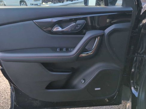 Used 2025 Chevrolet Blazer RS image 29