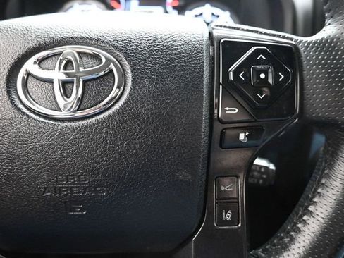 Used 2021 Toyota 4Runner TRD Off-Road Premium image 28