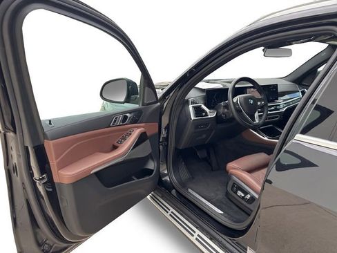 Certified 2025 BMW X5 xDrive40i w/ Climate Comfort Package image 20