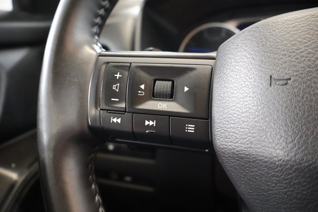 Certified 2025 Nissan Rogue SV AWD/4WD image 17