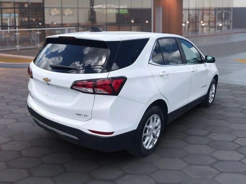 Used 2023 Chevrolet Equinox LT AWD/4WD image 8