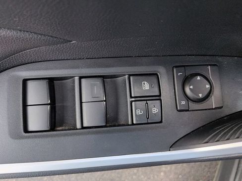 Certified 2024 Toyota RAV4 LE AWD/4WD image 15