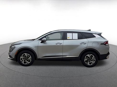 Used 2025 Kia Sportage LX FWD image 10