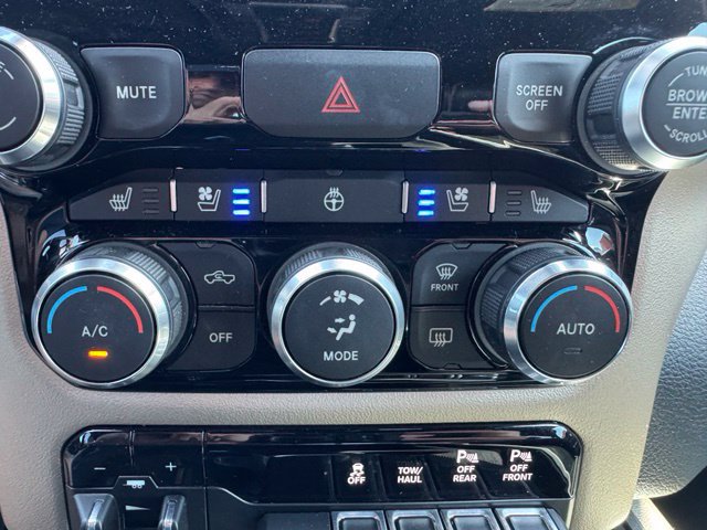 Used 2019 RAM 1500 Laramie w/ Sport Appearance Package AWD/4WD image 23