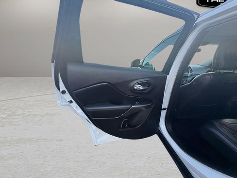 Used 2021 Jeep Cherokee Limited w/ Elite Package image 21