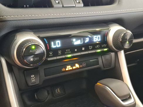 Certified 2023 Toyota RAV4 XLE Premium image 17