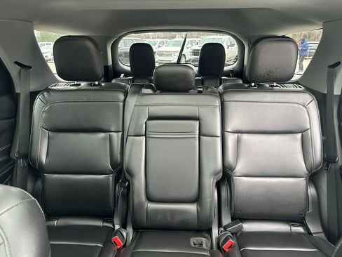 Certified 2022 Ford Explorer XLT w/ Equipment Group 202A image 41