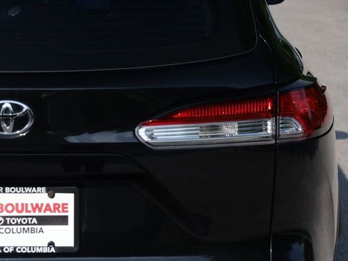 Used 2023 Toyota Corolla Cross L FWD image 10