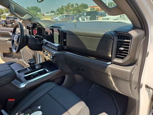 Used 2024 GMC Sierra 1500 SLT RWD image 27