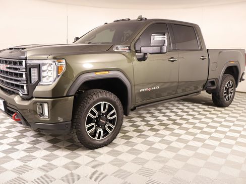 Used 2022 GMC Sierra 2500 AT4 w/ AT4 Preferred Package AWD/4WD image 11