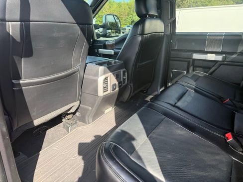 Used 2019 Ford F350 Lariat w/ Chrome Package image 14