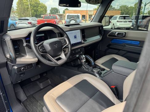 Used 2024 Ford Bronco Wildtrak AWD/4WD image 9