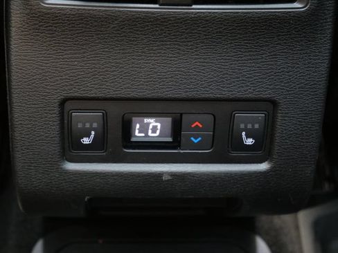 Used 2025 Mitsubishi Outlander SEL AWD/4WD image 14