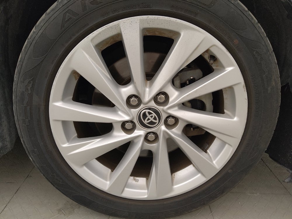 Used 2022 Toyota Camry LE FWD image 31
