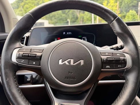 Used 2023 Kia Sportage EX AWD/4WD image 14