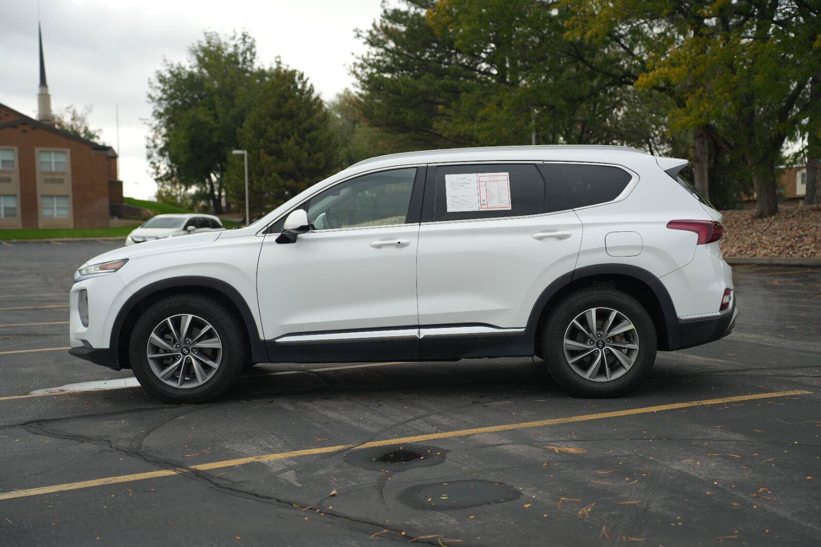Used 2020 Hyundai Santa Fe SEL w/ Convenience Package AWD/4WD image 2