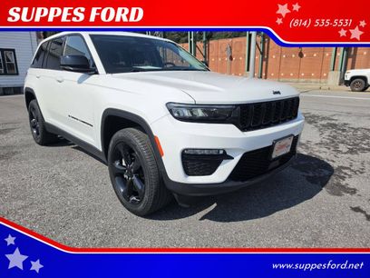 Used 2023 Jeep Grand Cherokee Limited w/ Black Appearance Package