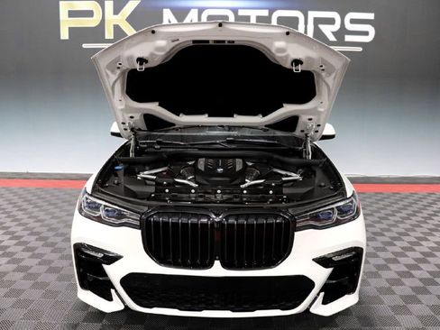 Used 2020 BMW X7 M50i w/ Cold Weather Package image 89