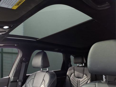 Used 2024 Kia Sorento SX Prestige image 17