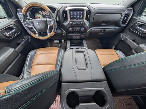 Used 2019 Chevrolet Silverado 1500 RST image 18