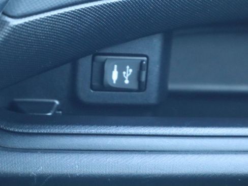 Used 2018 Toyota Prius C Two image 28