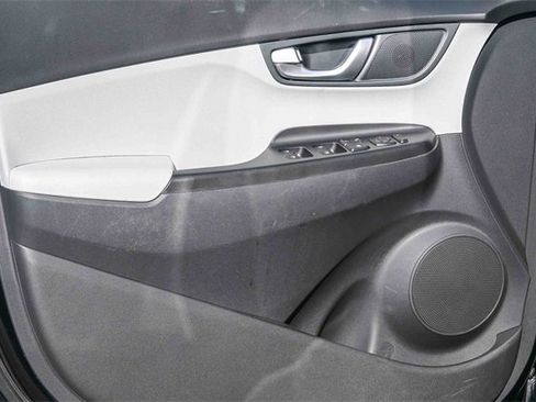 Certified 2023 Hyundai Kona SE w/ Cargo Package image 21