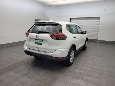 Used 2018 Nissan Rogue S FWD image 9