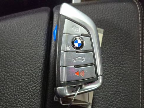 Used 2017 BMW 530i xDrive image 27