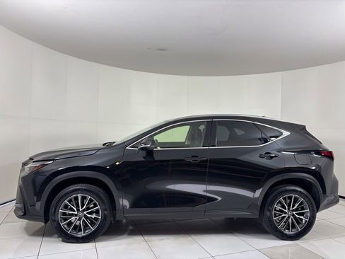 Used 2022 Lexus NX 250 FWD w/ Premium Package image 2
