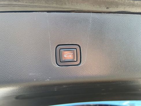 Certified 2023 Chevrolet Traverse High Country AWD/4WD image 43
